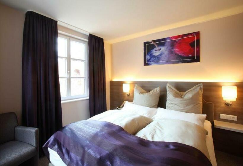 חדר סטנדרט, Mainchateau