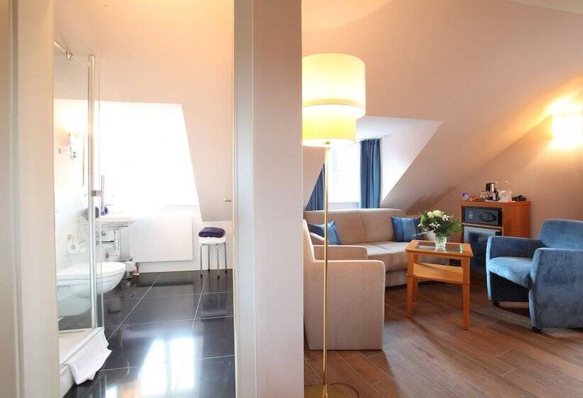Номер Стандарт, Mainchateau