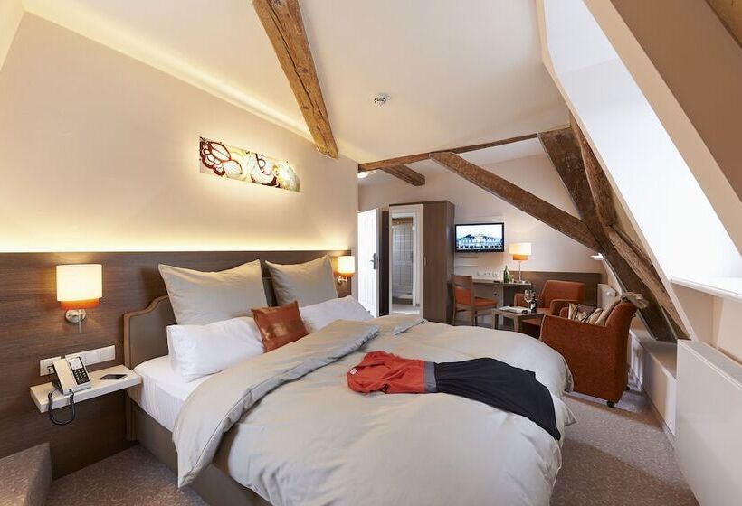 חדר קומפורט, Mainchateau