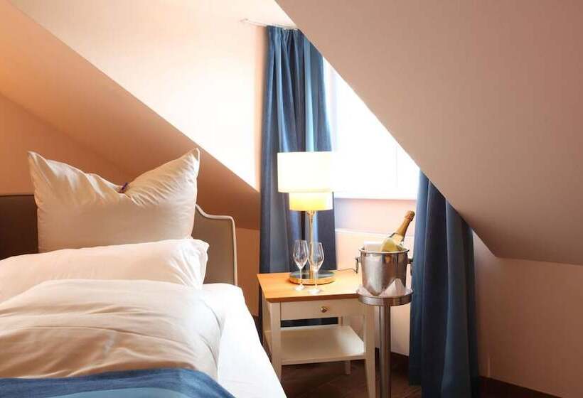 חדר סטנדרט, Mainchateau