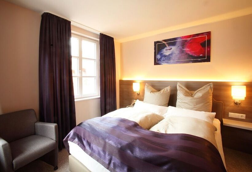 חדר סטנדרט, Mainchateau