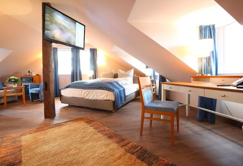 חדר קומפורט, Mainchateau