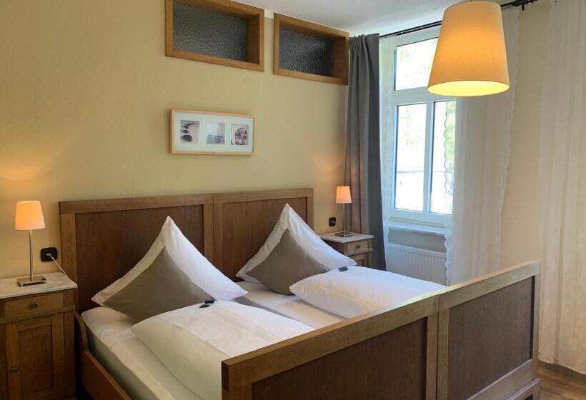 Pokój Comfort, Moselland Hotel Im Enderttal Zum Onkel Willi