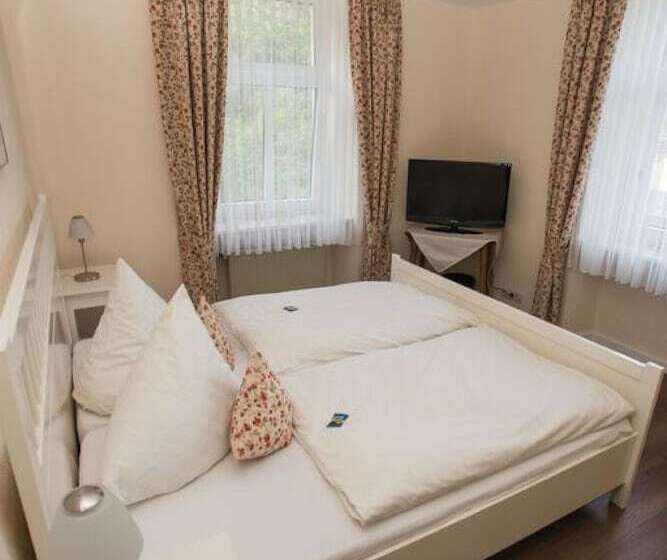 اتاق راحتی, Moselland Hotel Im Enderttal Zum Onkel Willi