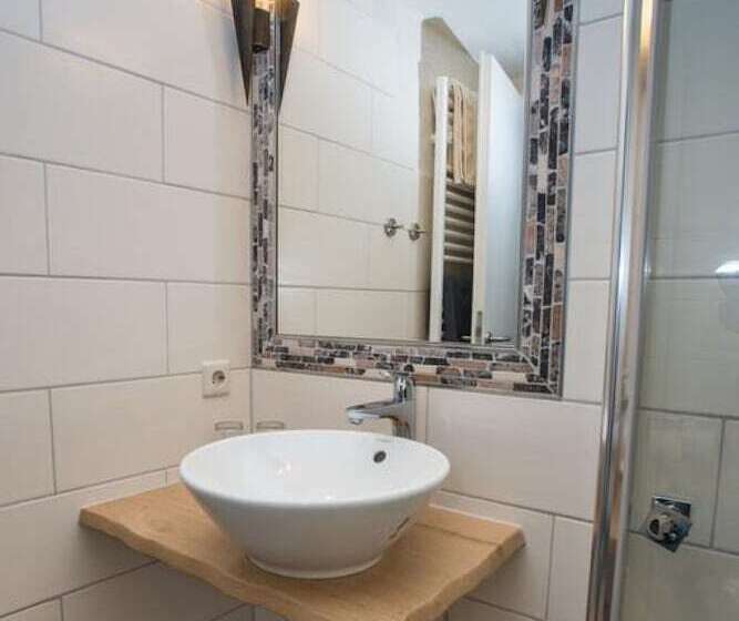 Pokój Standard Jednoosobowy, Moselland Hotel Im Enderttal Zum Onkel Willi