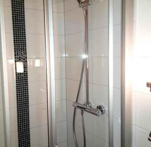 标准单人间, Pension Marktblick