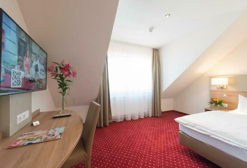 اتاق استاندارد یک نفره, Restaurant Bären