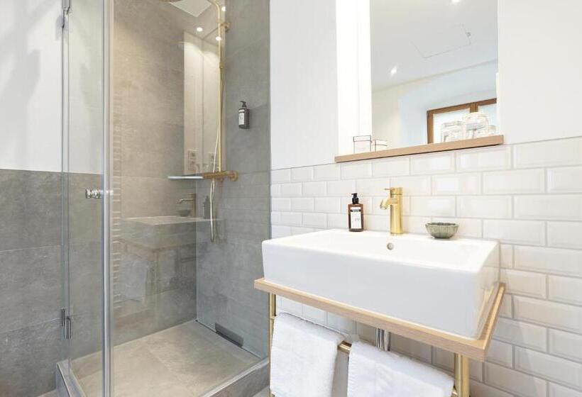 غرفة قياسية فردية, Schattenhofer Braugasthof