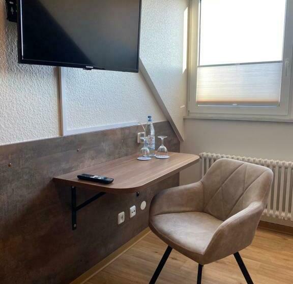 스탠다드 싱글 룸, Schütz