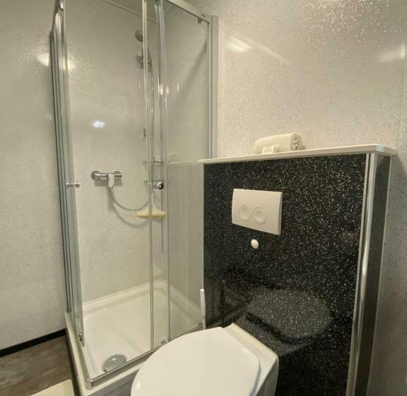 스탠다드 싱글 룸, Schütz