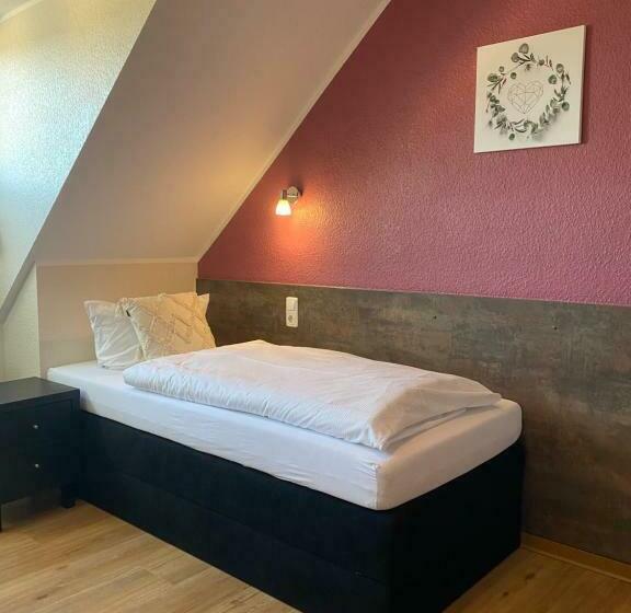 스탠다드 싱글 룸, Schütz