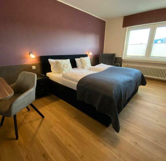 스탠다드 룸, Schütz