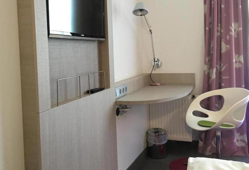 Quarto Standard Individual para Deficientes, Smartino