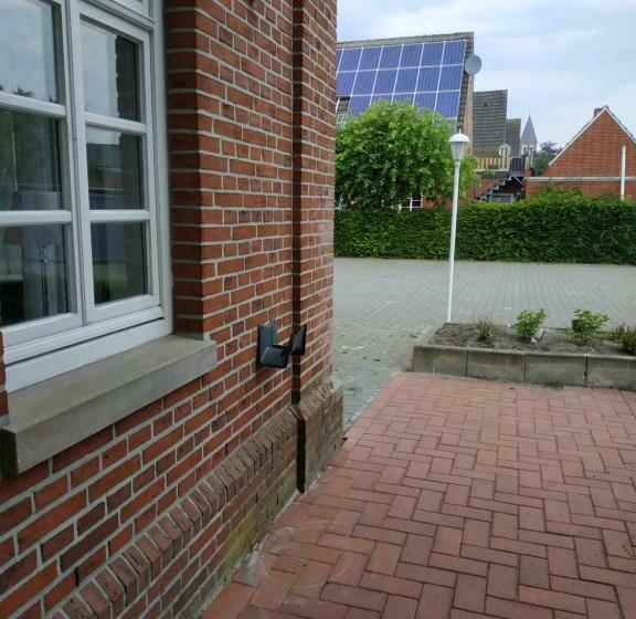 Номер Deluxe, Stoevchen Café