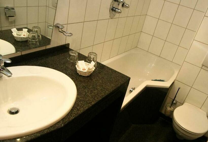 اتاق لوکس, Moselland Hotel Im Enderttal Zum Onkel Willi
