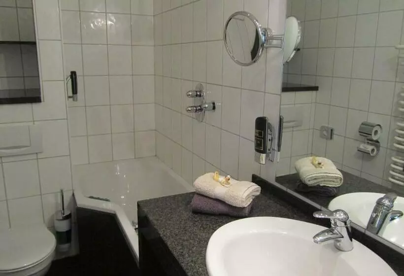 اتاق لوکس, Moselland Hotel Im Enderttal Zum Onkel Willi