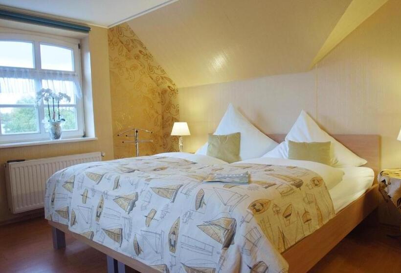 Семейный Номер, Stoevchen Café