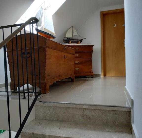 Номер Deluxe, Stoevchen Café