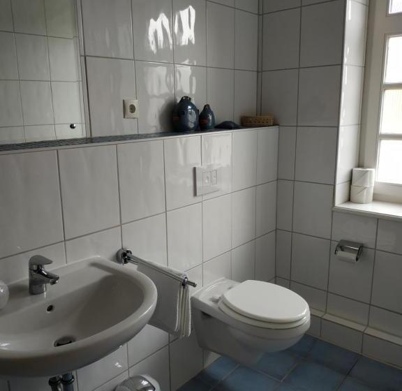 Номер Deluxe, Stoevchen Café