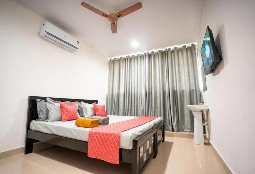 اتاق لوکس, Yellow Bells Signature Hitec City
