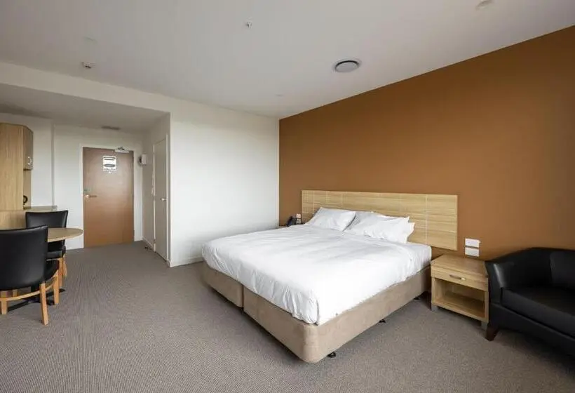 身障者適用キングサイズベッドルーム, Manha Hotel Auckland Airport