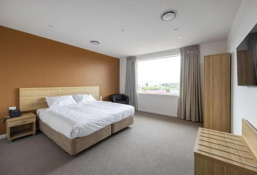 身障者適用キングサイズベッドルーム, Manha Hotel Auckland Airport