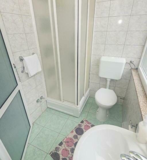 اتاق استاندارد, Guest House Maria