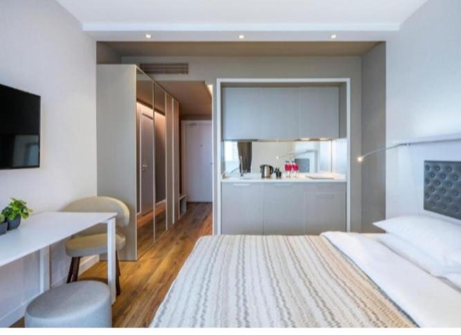 استودیوی استاندارد, Batumi Hotel Room