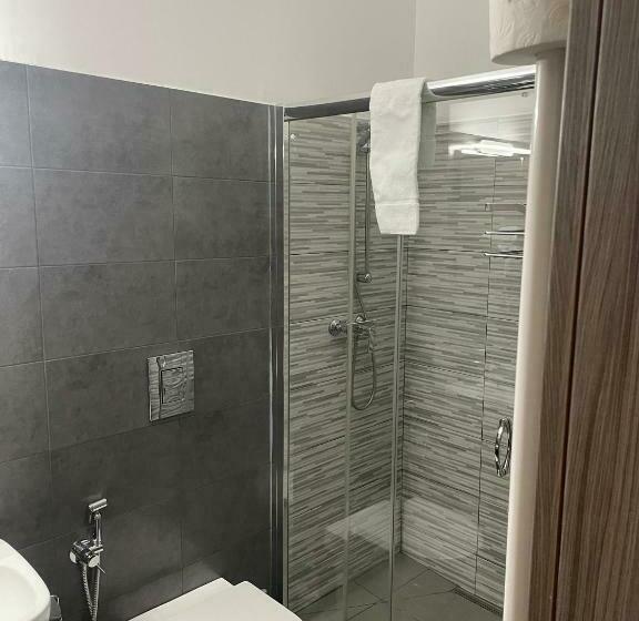 标准间, B&b Menna Vence