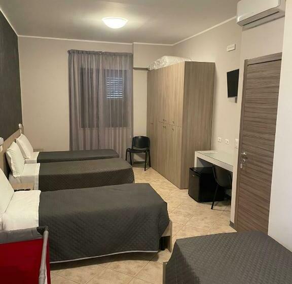 Четырехместный Номер Стандарт, B&b Menna Vence