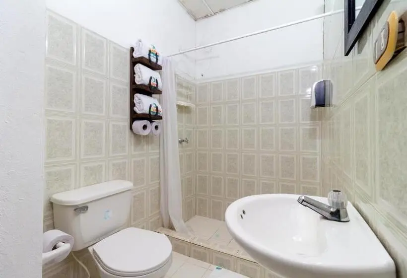 اتاق لوکس سه تخته, Ecohotel La Fortuna