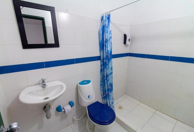 اتاق لوکس چهار تخته, Ecohotel La Fortuna