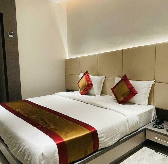 标准间, Banaras Villa