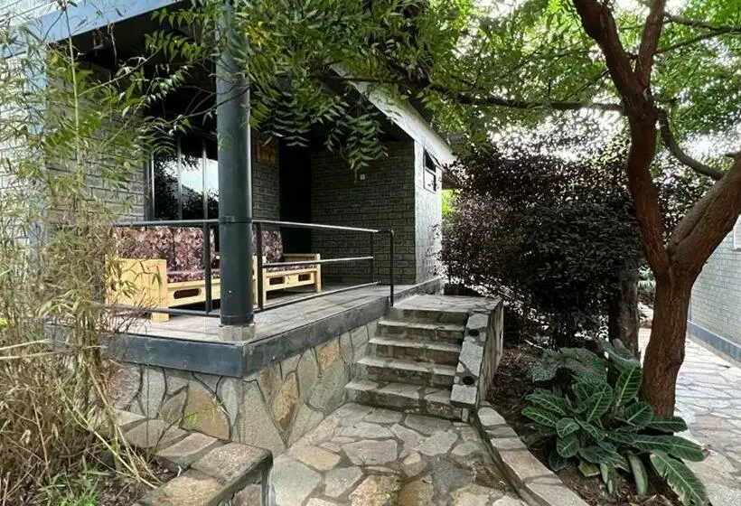 اتاق استاندارد با بالکن, Gipir And Labongo Safari Lodge Ltd