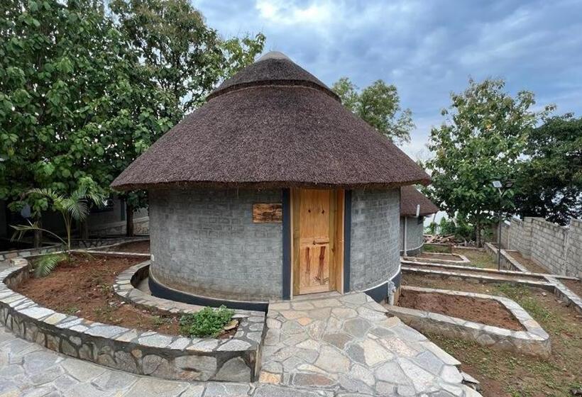 اتاق لوکس, Gipir And Labongo Safari Lodge Ltd