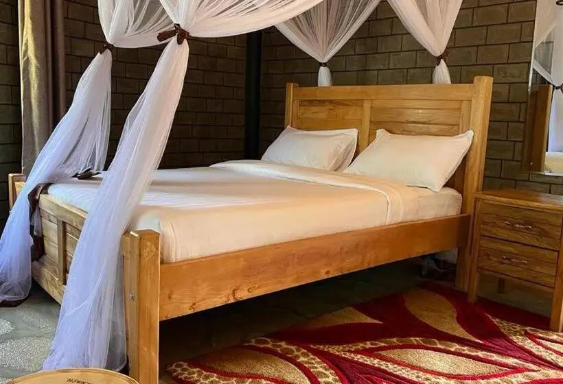 اتاق لوکس, Gipir And Labongo Safari Lodge Ltd
