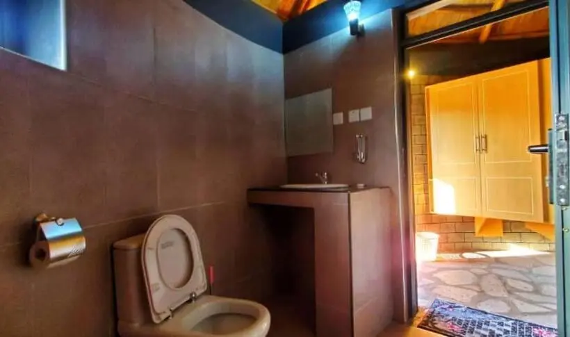 اتاق لوکس, Gipir And Labongo Safari Lodge Ltd