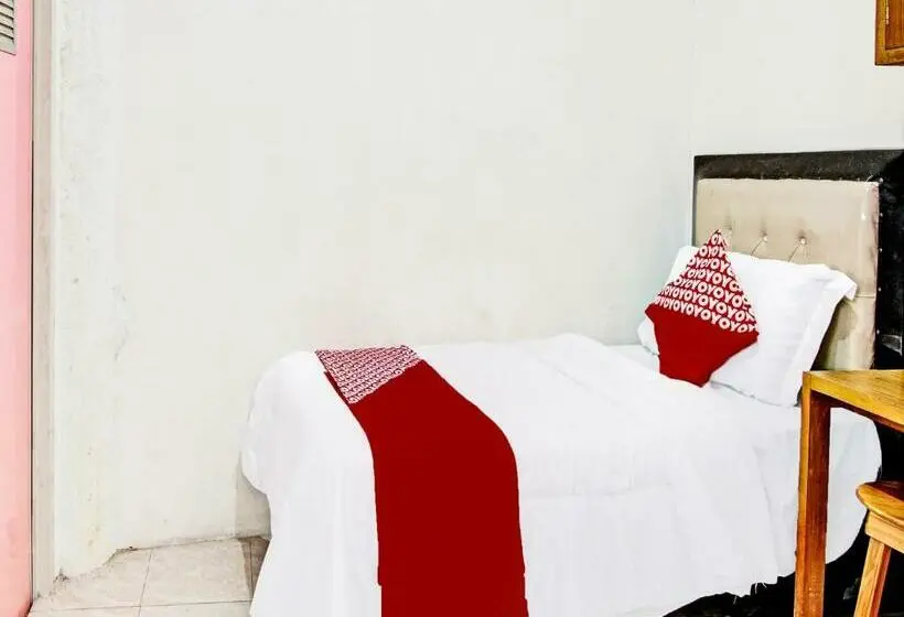 デラックスルーム, Oyo 91986 Annajah Homestay Syariah
