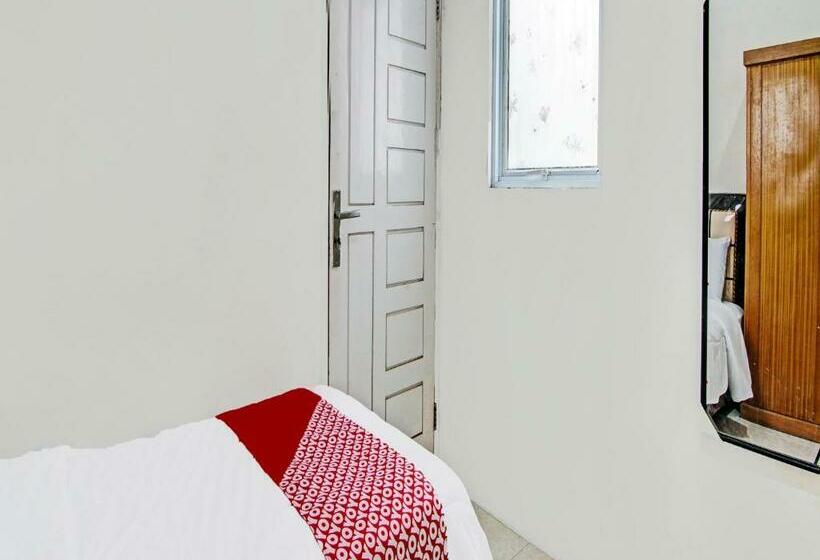 غرفة ديلوكس, Oyo 91986 Annajah Homestay Syariah