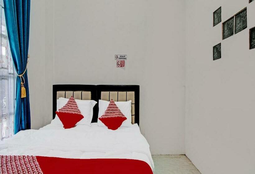 غرفة ديلوكس, Oyo 91986 Annajah Homestay Syariah