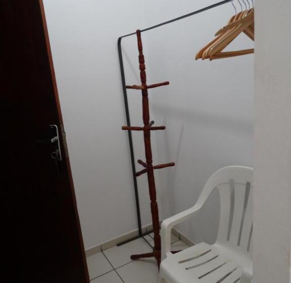 标准三人间, Tapiratiba