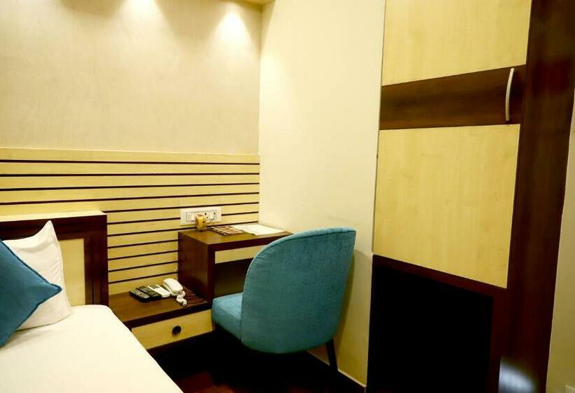 싱글 디럭스 룸, Avenue Plaza ! Serampore   Samrat Restaurant, N S Avenue