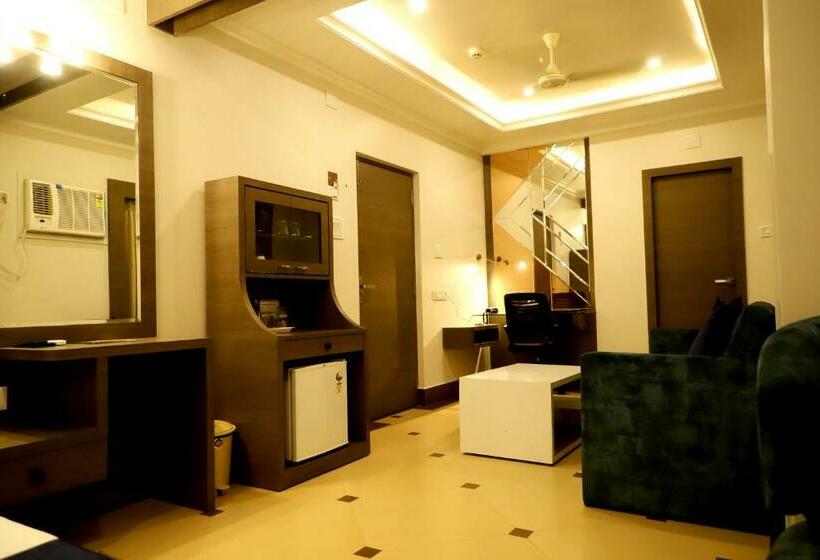 디럭스 스위트, Avenue Plaza ! Serampore   Samrat Restaurant, N S Avenue