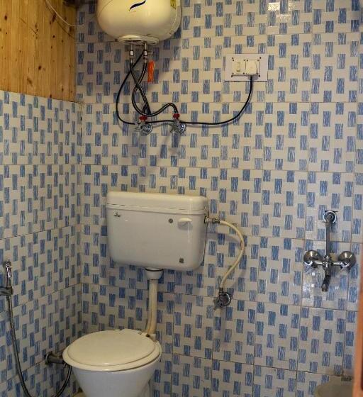 수피리어 룸, Avenue Plaza ! Serampore   Samrat Restaurant, N S Avenue