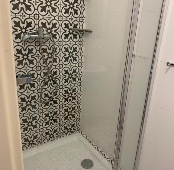 Четырехместный Номер Стандарт, Zámeček Ostrov