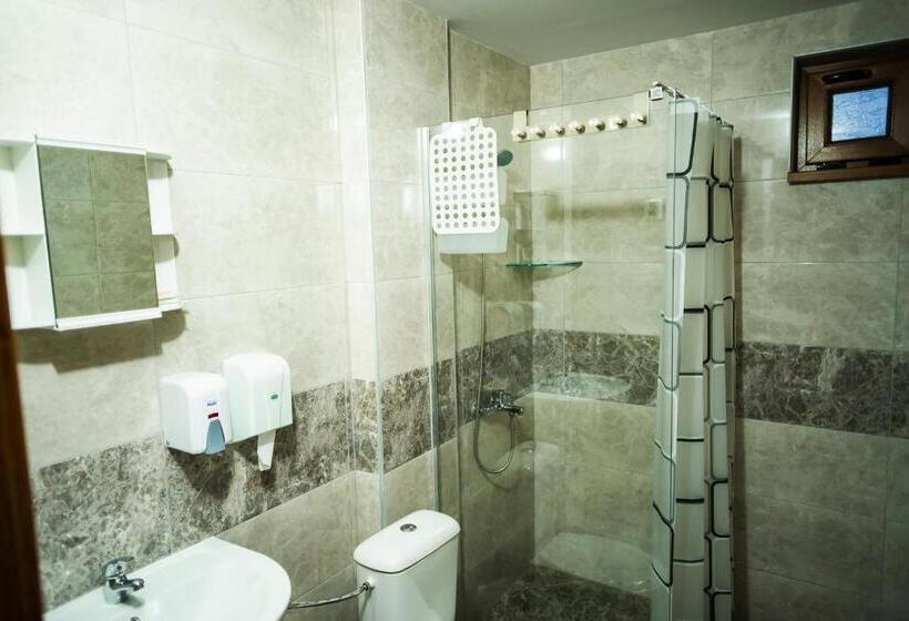 חדר סטנדרט עם מרפסת, семеен хотел петров хан