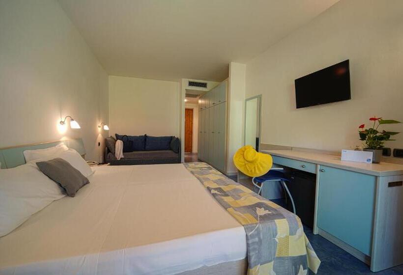 トリプルクラシックルーム, Futura Club La Praya