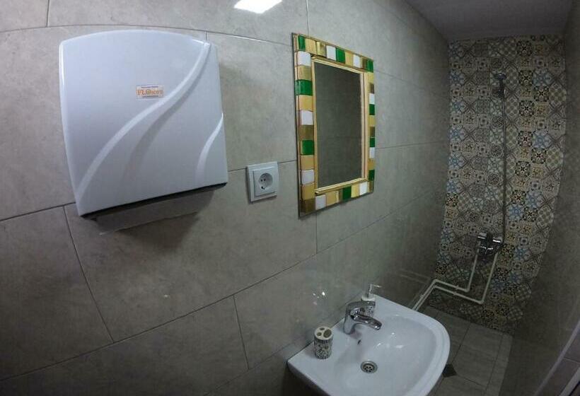 اتاق لوکس, Green Tianeti