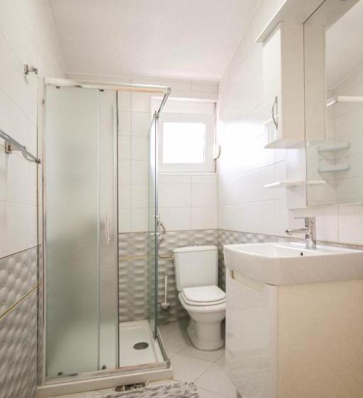 آپارتمان 1 خوابه, Apartaments Crown Silvia