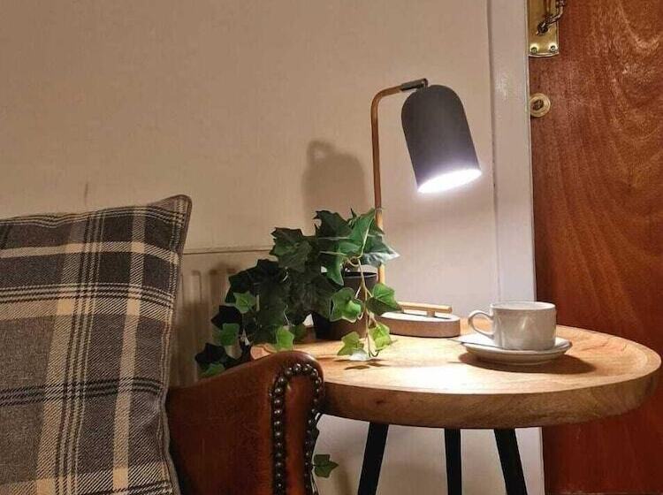 스탠다드 룸, Cardross Inn